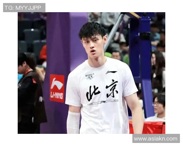 曾凡博精彩表现引领球队防守盖帽成关键助力胜利