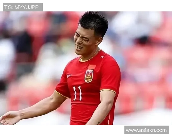 谭龙精彩点射助力长春亚泰再创佳绩展现球队强大实力 谭龙精彩点射助力长春亚泰再创佳绩展现球队强大实力